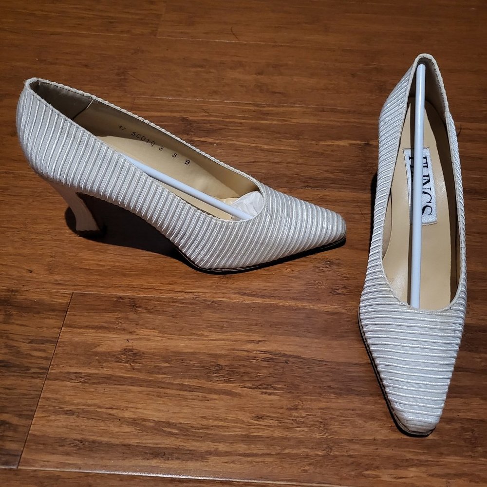 Cream Evening Pumps, fabric, size 8B